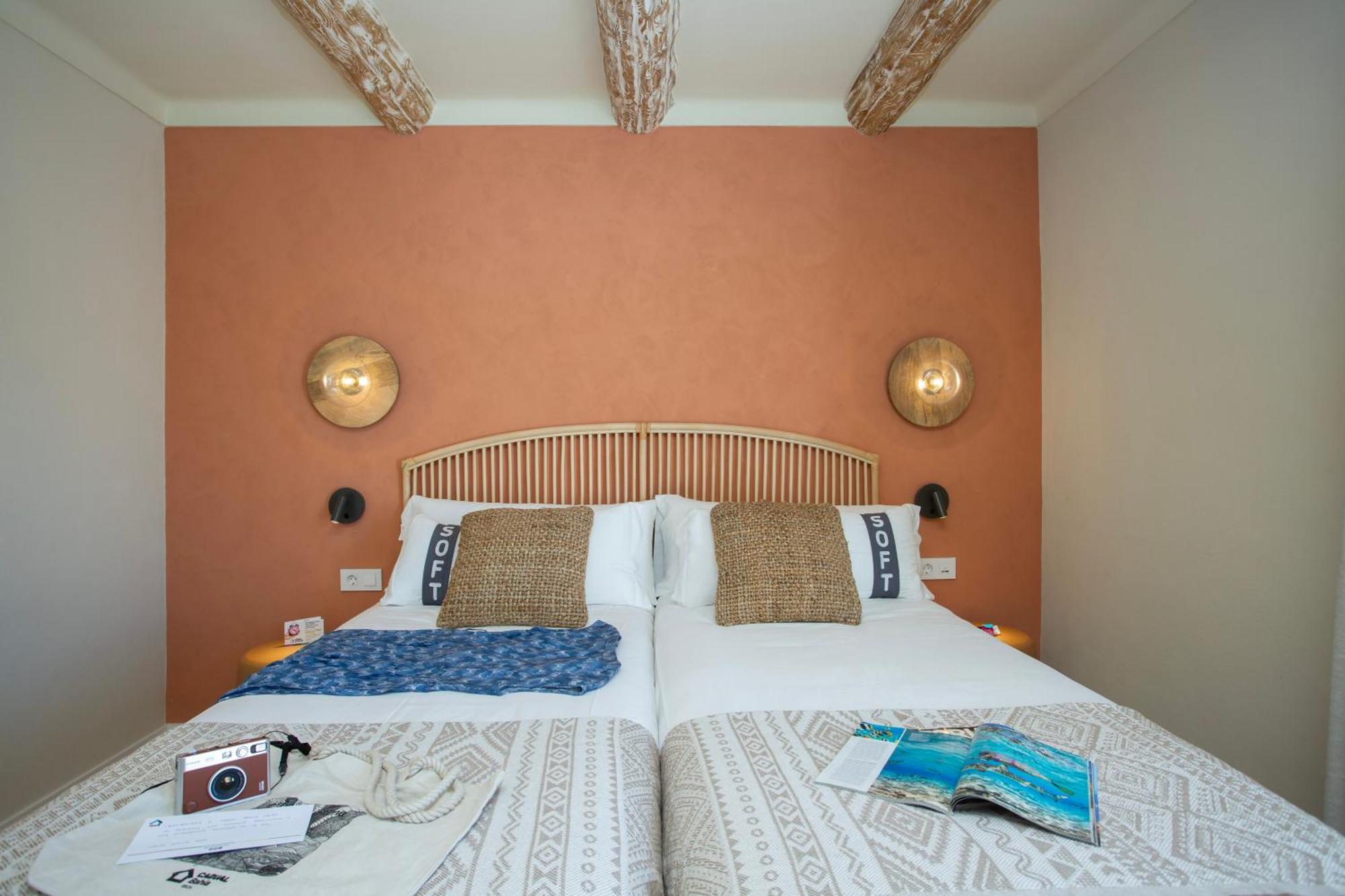 Casual Bahia Ibiza Hotel San Antonio  Bilik gambar